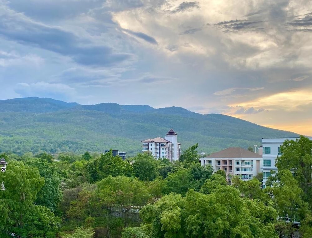 We Valley Boutique Hotel 66/67