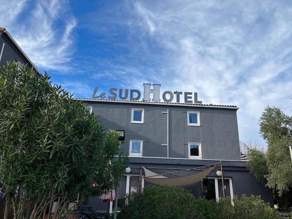 LE SUD HOTEL 2/44