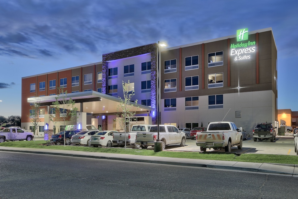 Holiday Inn Express & Suites Roswell 1/68