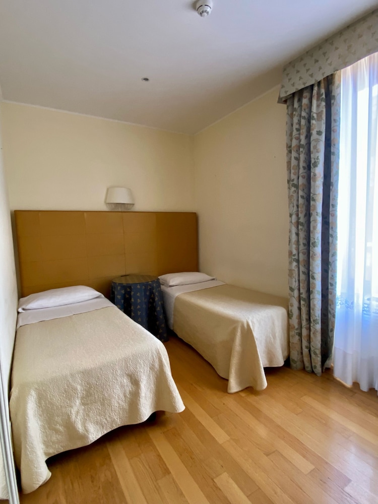 Torre Della Vittoria Hotel 5/50