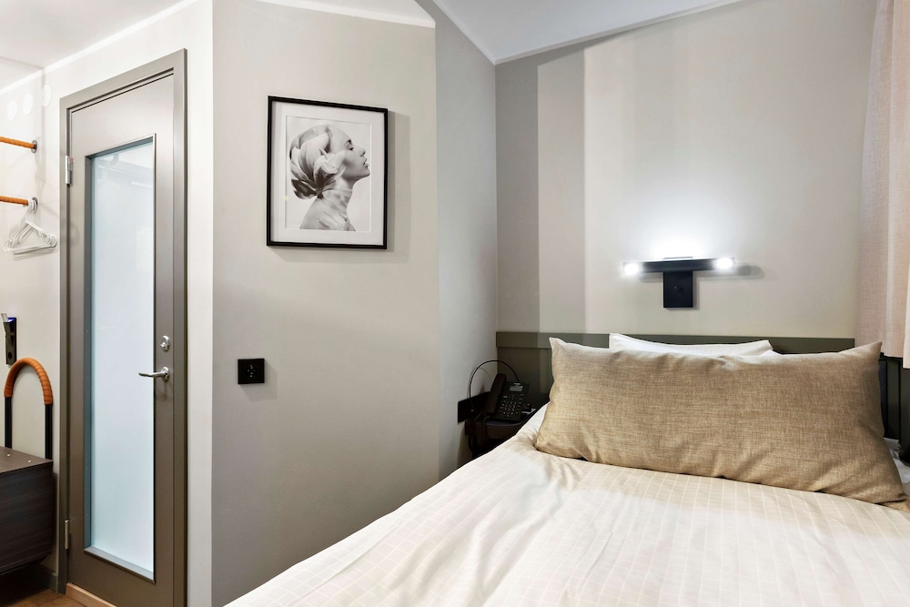 Best Western Hotel At 108 12/58