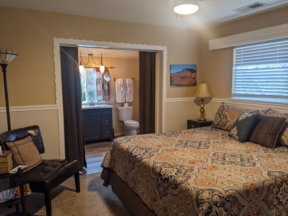 Plantation Bed & Breakfast 12/50