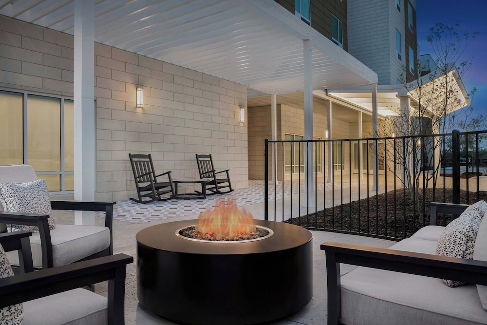 TownePlace Suites by Marriott Forney 20/37
