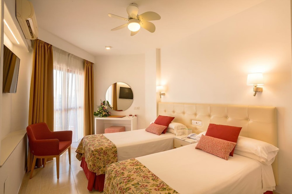 Hotel Angela 18/69
