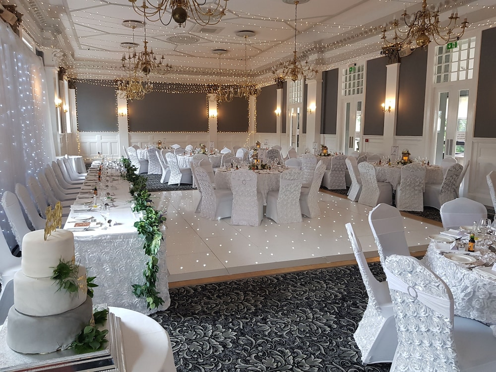 The Tontine Hotel 35/64