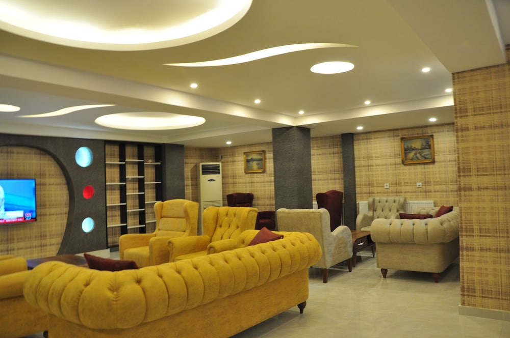 Madi Otel 19/31
