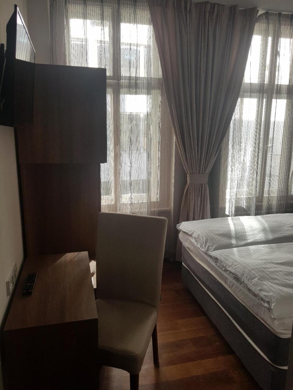 HOTEL PRAGUE STAR 15/62