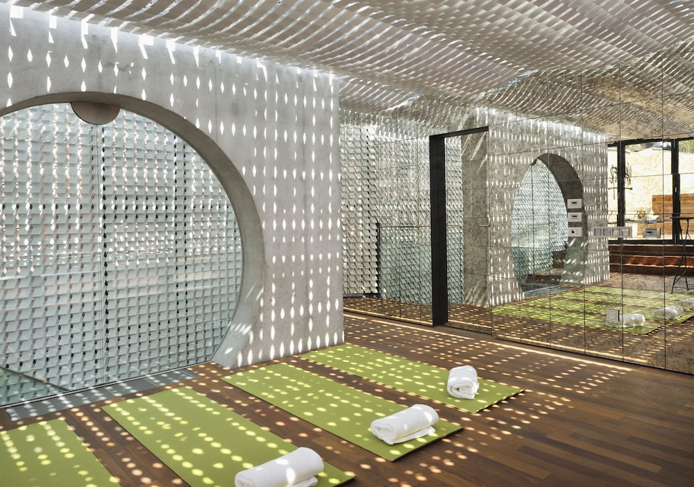 Vander Urbani Resort A Member of Design Hotels 36/57