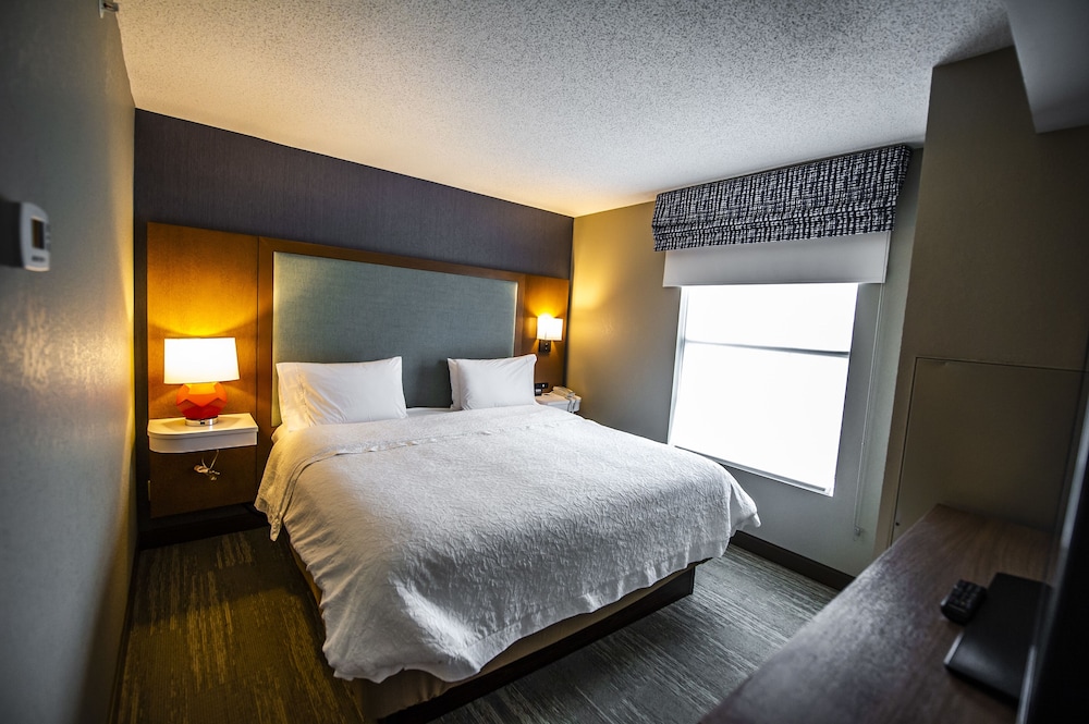 Hampton Inn South Kingstown-Newport Area 16/59