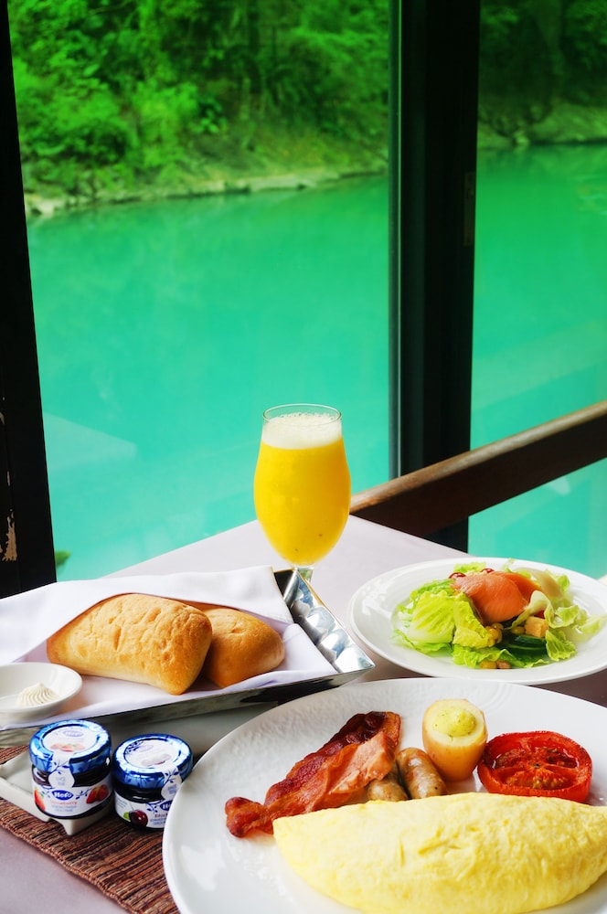 VOLANDO URAI SPRING SPA AND RESORT 45/66