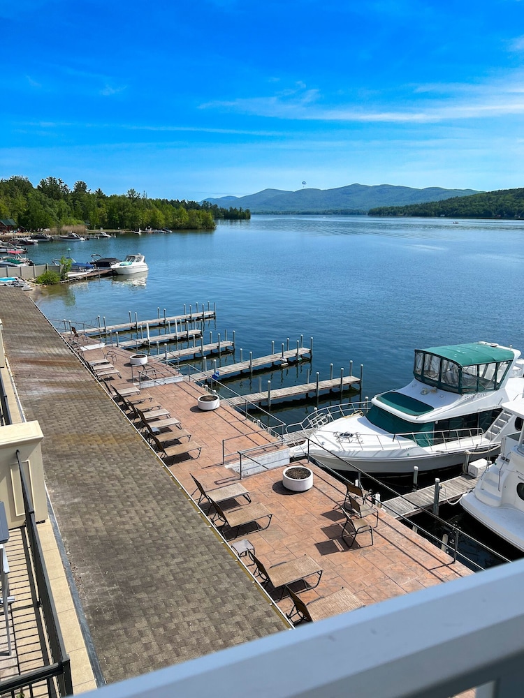 The Georgian Lakeside Resort 62/67