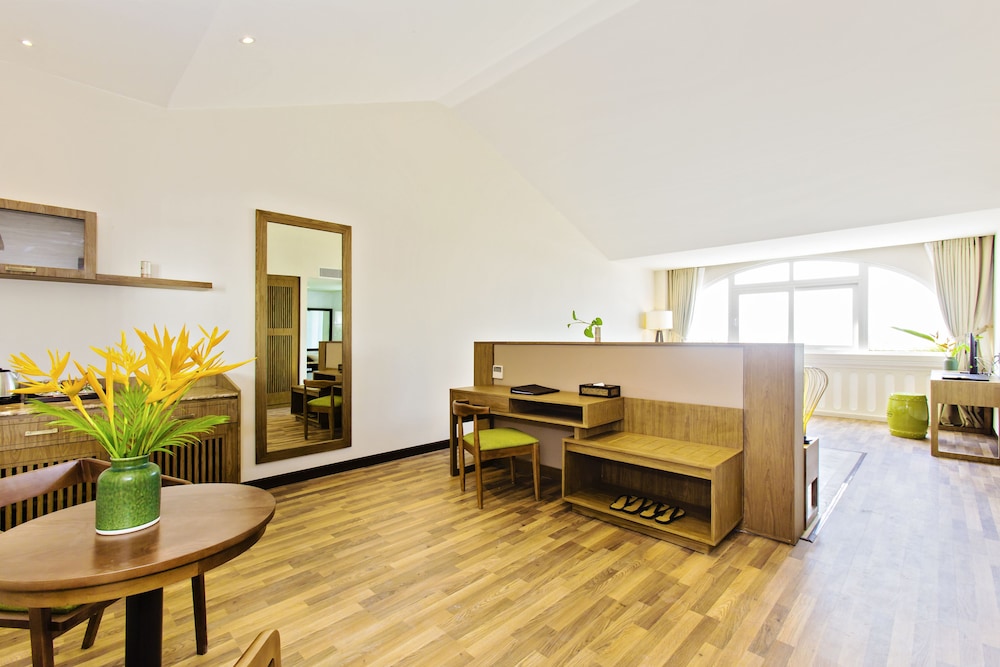 Lasenta Boutique Hotel Hoian 12/75
