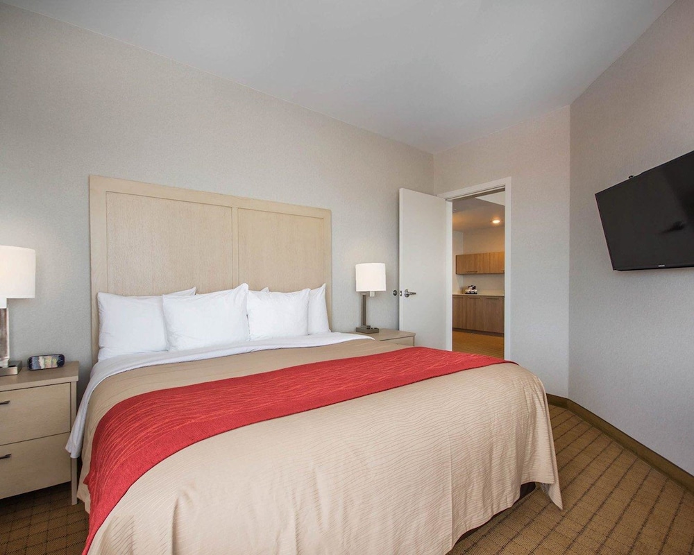 Comfort Inn & Suites Campbell River, BC 12/46