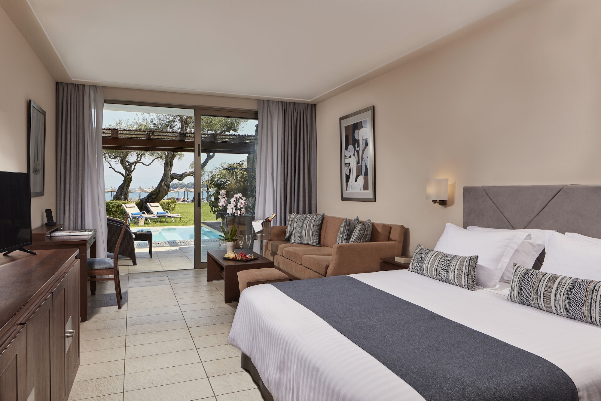 Junior Suite, King Bed, Beach Front, Private Pool