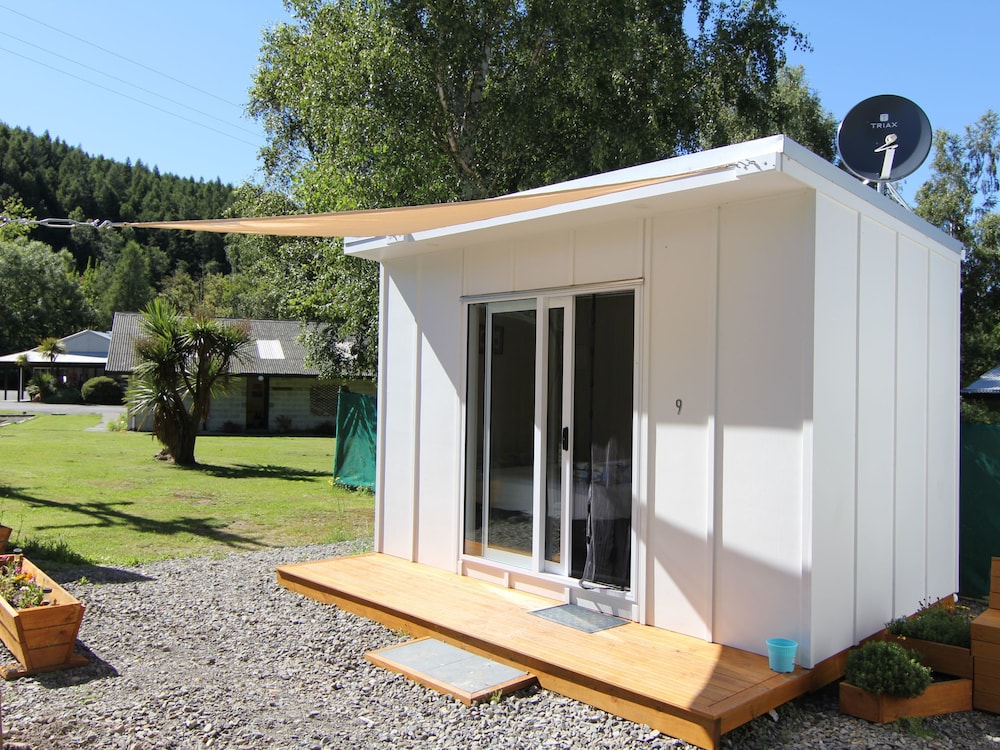 Alpine Adventure Holiday Park 4/49