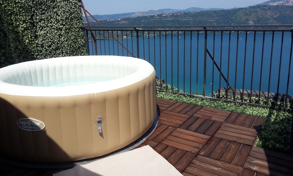 Castel Gandolfo 77/100