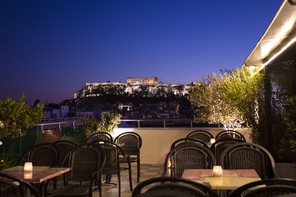 Attalos Hotel 4/48