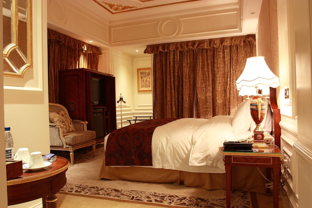 LEGENDALE HOTEL BEIJING 12/33
