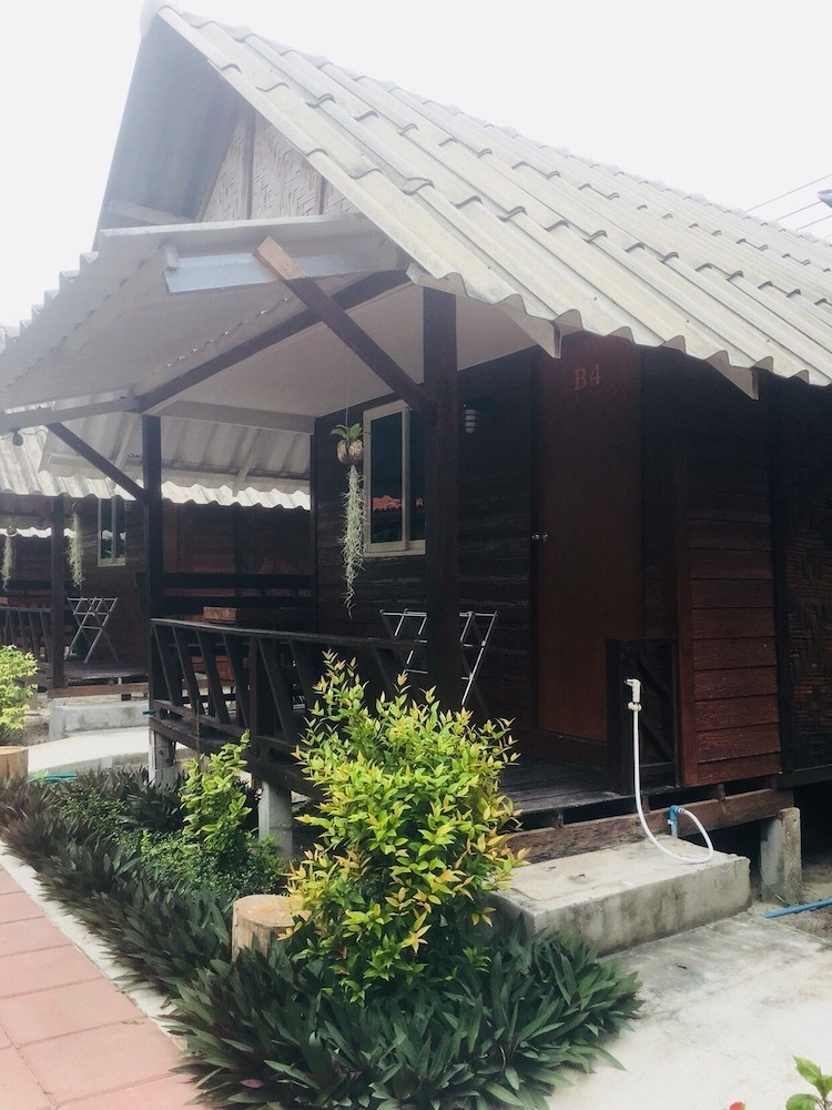 Charming Lipe Villa 4/50