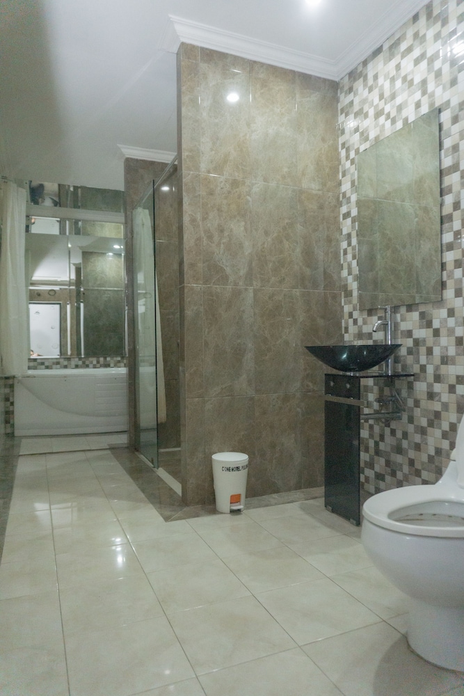 C'One Hotel Pulomas 18/18