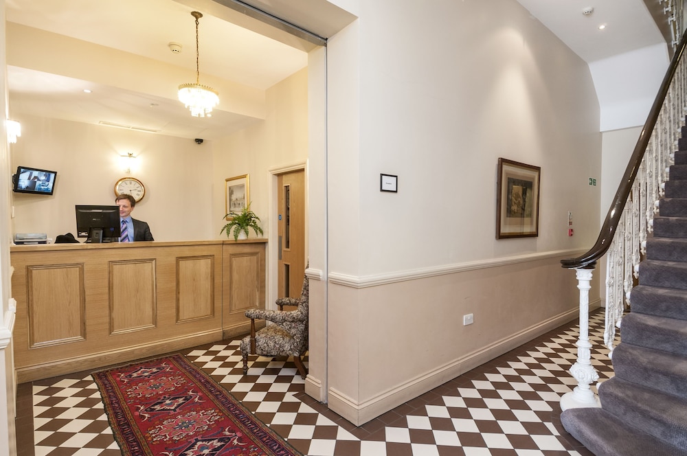 Coronation Hotel 8/50
