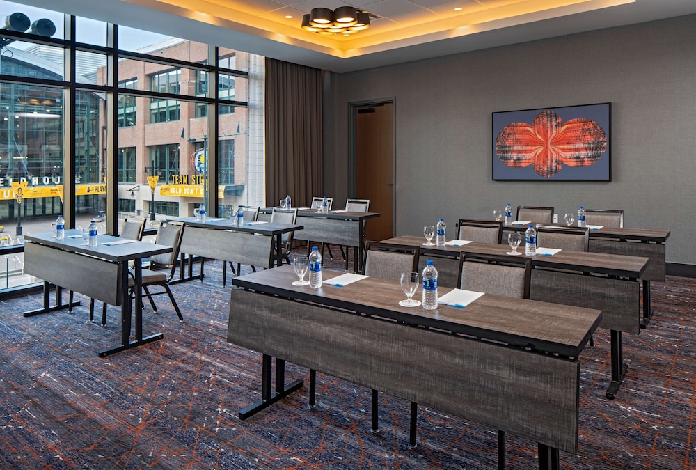 Hyatt House Indianapolis Downtown 57/70