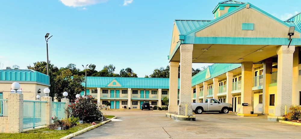 Western Inn Express Hazlehurst 14/19