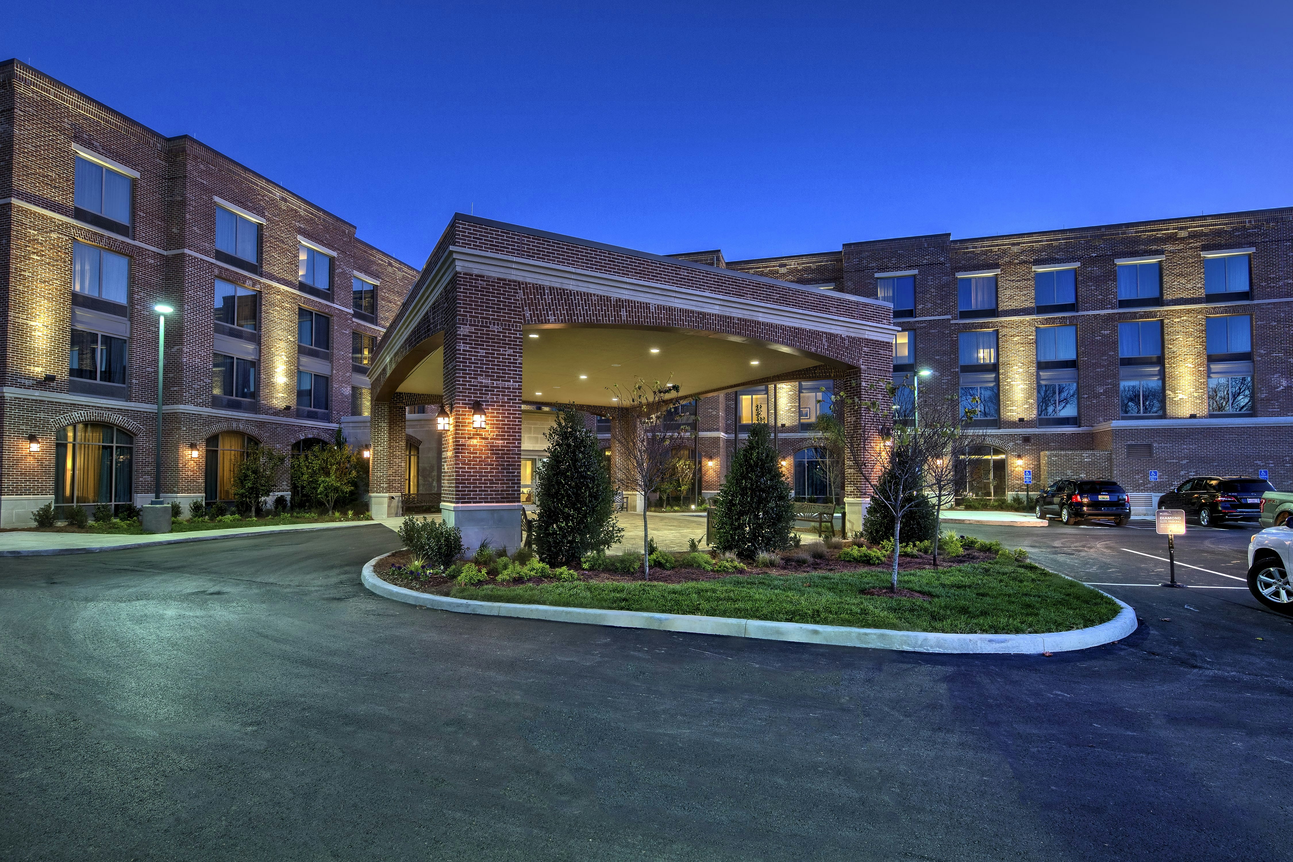Hampton Inn Suites Franklin Berry Farms 4/44