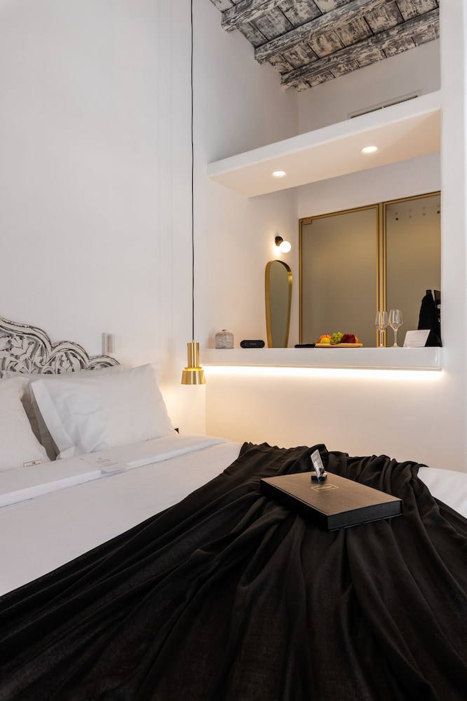 The TownHouse Mykonos - Adults Only 71/80