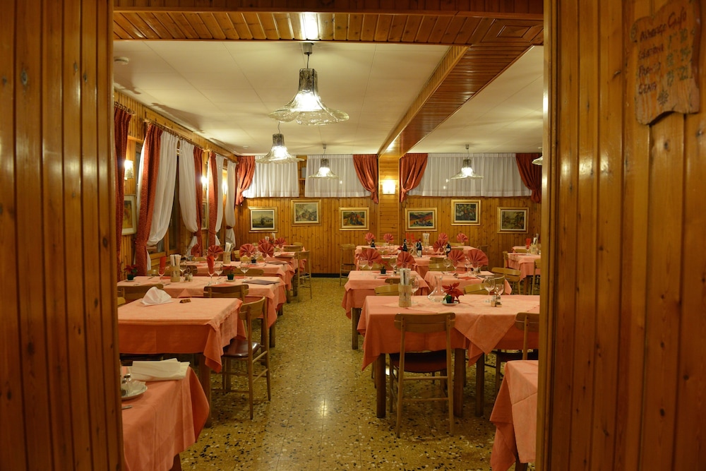 Gufo Hotel Sat Arr Dep Only 36/47