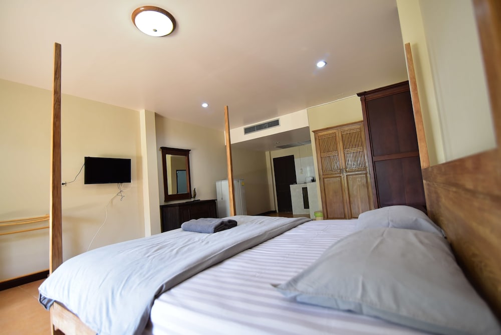 Baan Chai Lay Apartment 7/23