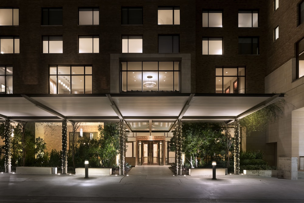 At T Hotel Conference Center At the University of Texas 2/65