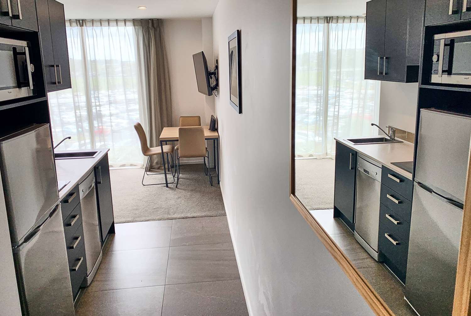 Ramada Suites by Wyndham Albany 41/59