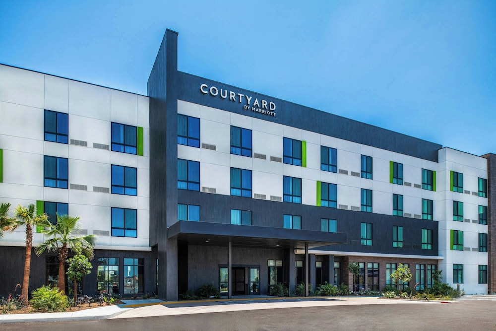 Courtyard By Marriott San Bernardino Loma Linda 2/45