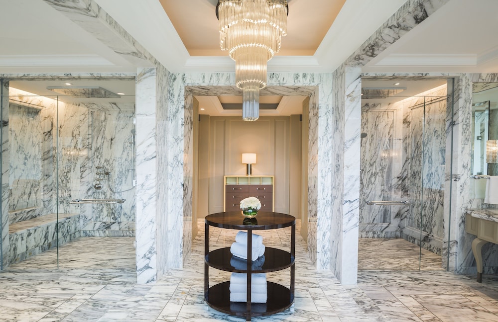 THE ST. REGIS KUALA LUMPUR 24/72