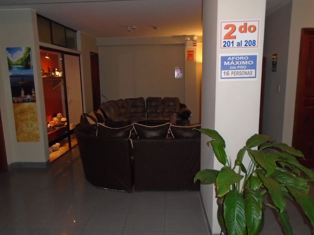 ROYAL INCA HOTEL 33/63