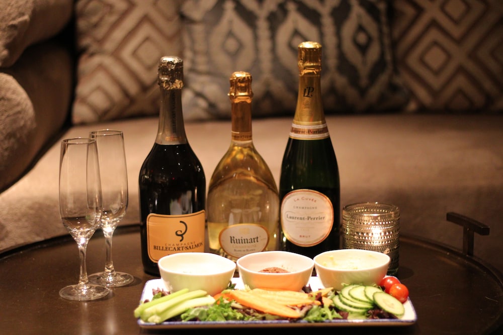 THE ELIZABETH HOTEL AUTOGRAPH COLLECTION 写真4