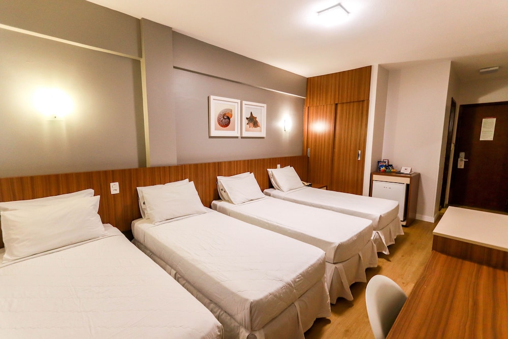 Pires Hotel 17/61