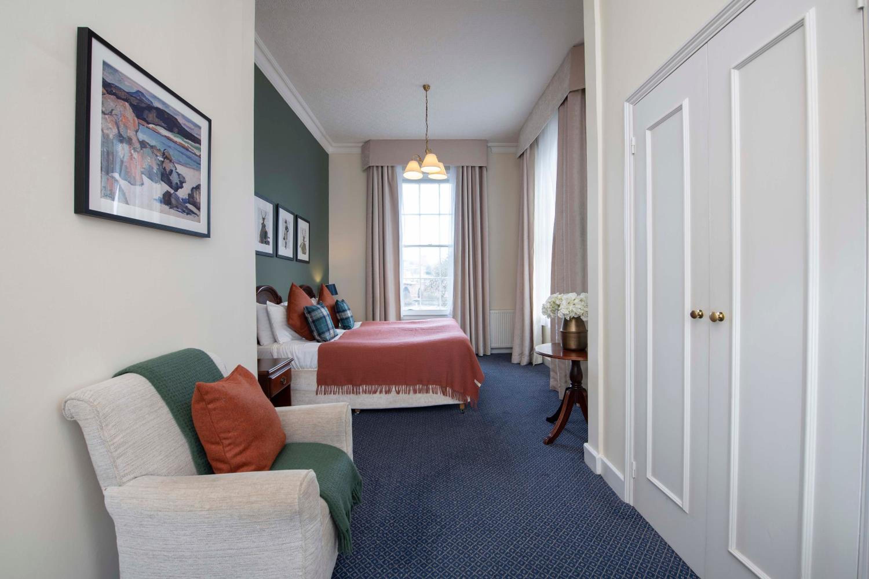 Royal George Hotel 33/46