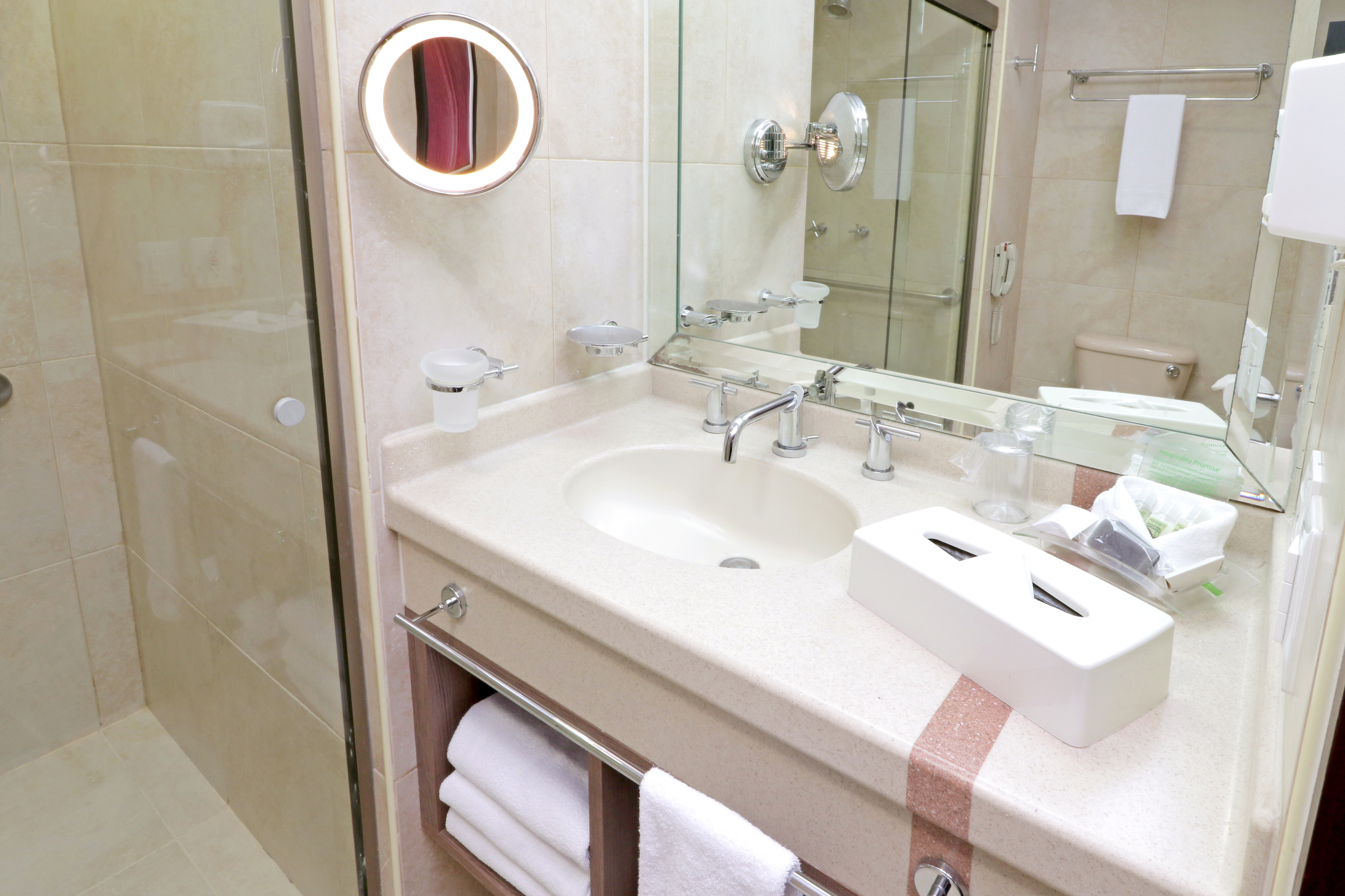 Holiday Inn Hotel And Suites Medica Sur 35/35