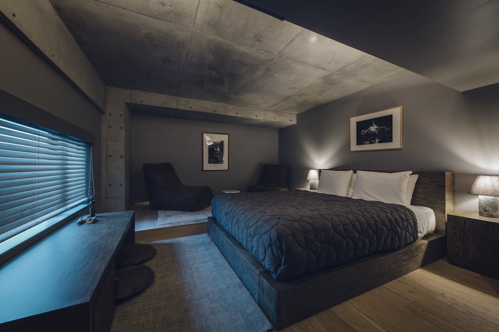 Node Hotel 10/50