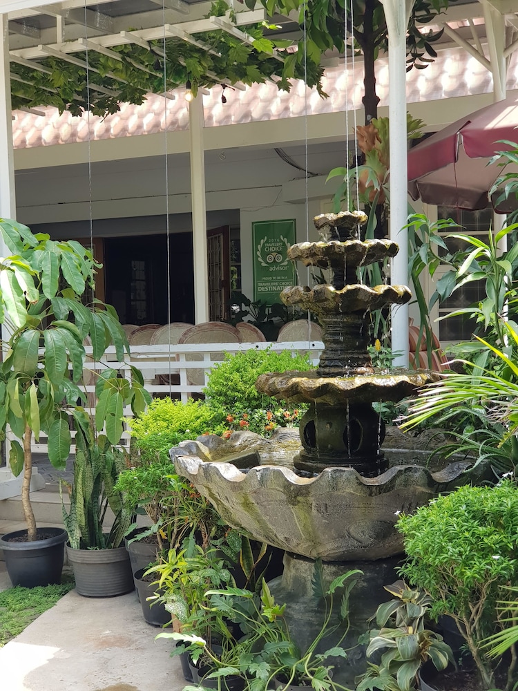 La Nostalgie Boutique Hotel 4/42