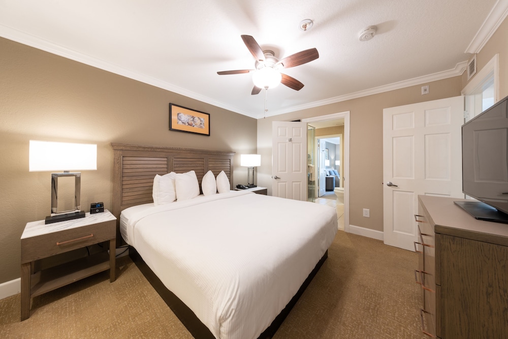 1 BEDROOM, CONDO, KITCHENETTE