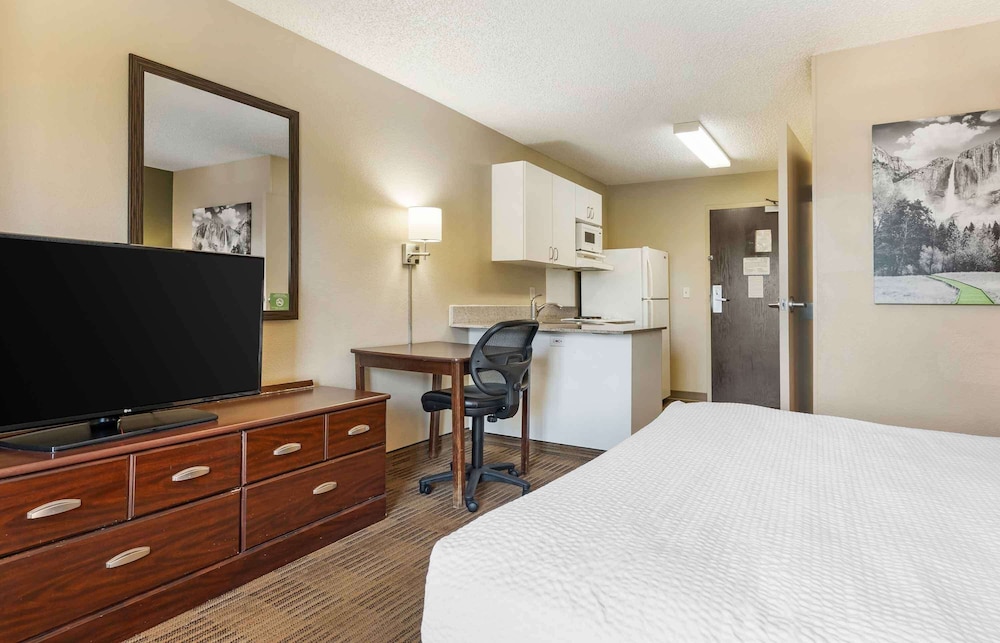 Extended Stay America - Richmond - Hilltop Mall 21/38