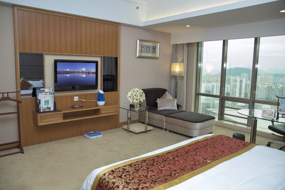 Gladden Hotel Jiangmen 50/61