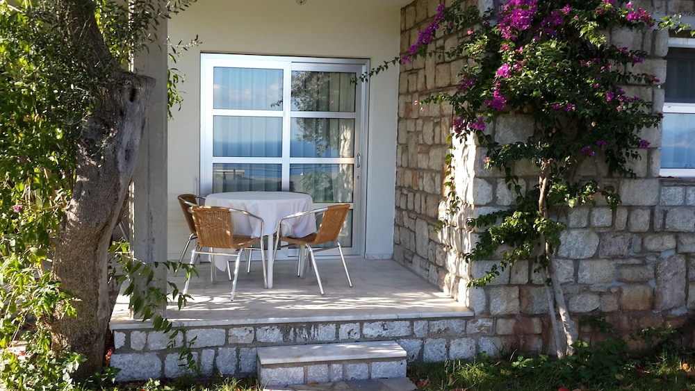 Loryma Resort Hotel 5/49