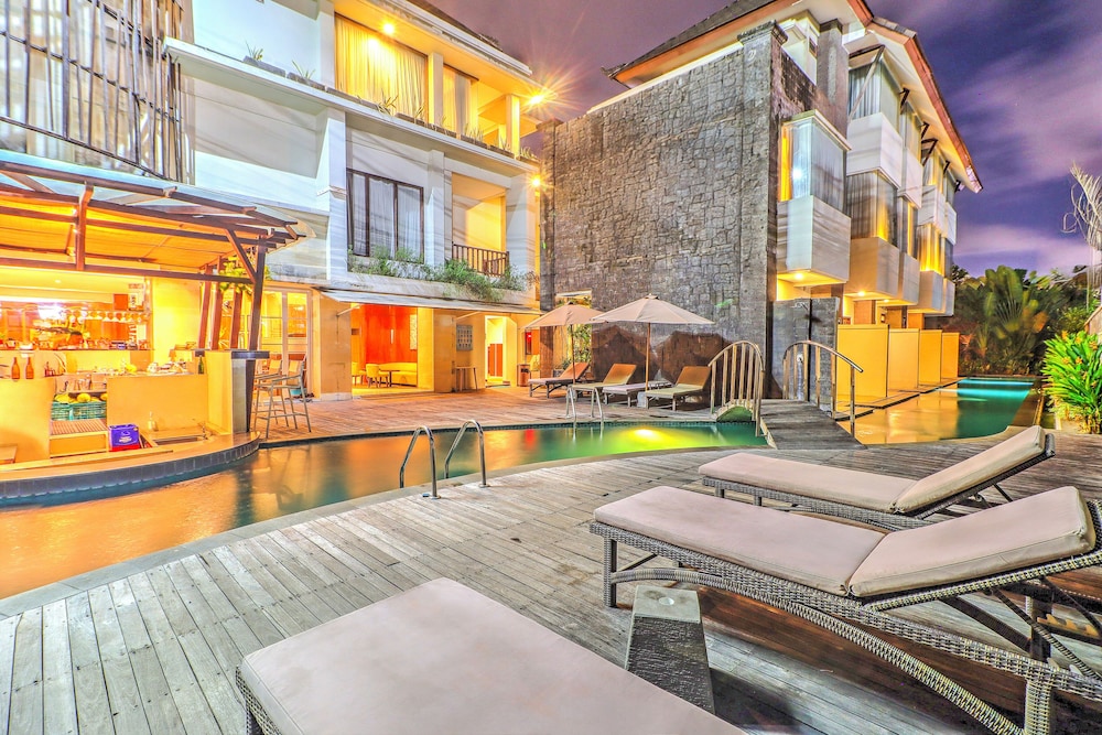 Townhouse OAK Signature Bali in Denpasar