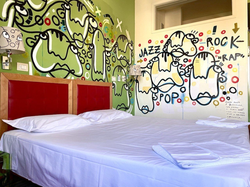 Arca Hotel 11/66