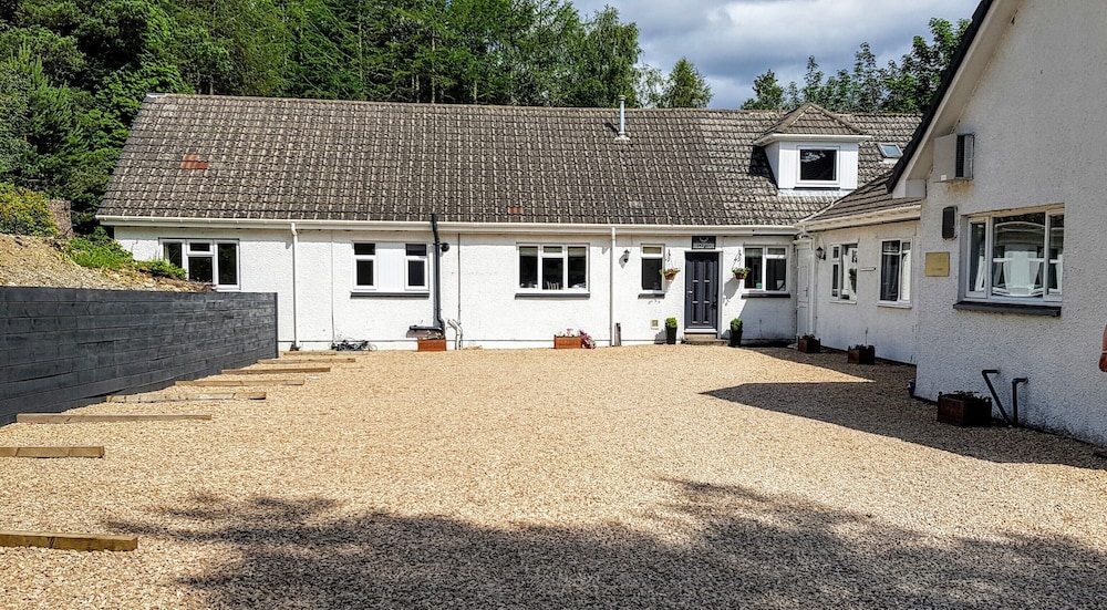 Coire Glas Guest House 23/28