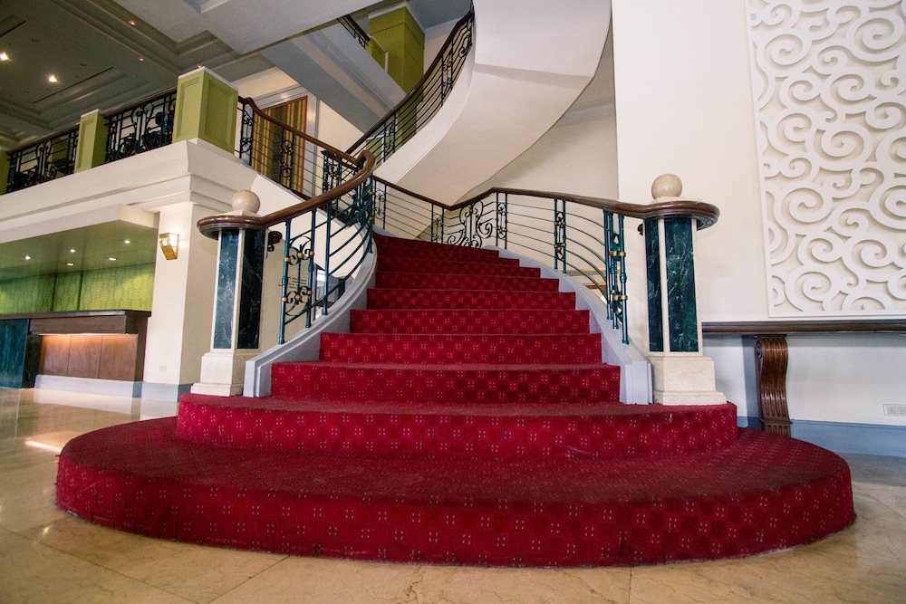 The Royal Mandaya Hotel 15/22